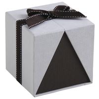 Photo VCF1630 : Boite cadeau carrée en carton